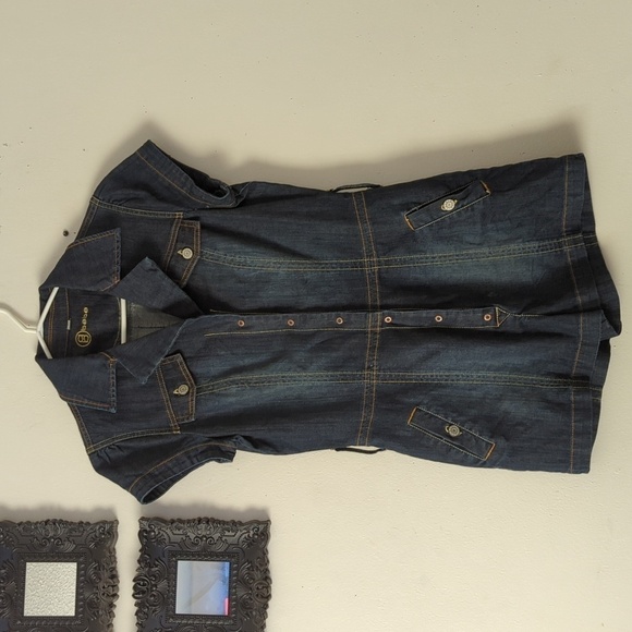 BEBE BUTTON FRONT SHORT SLEEVE DENIM ROMPER - Picture 3 of 12